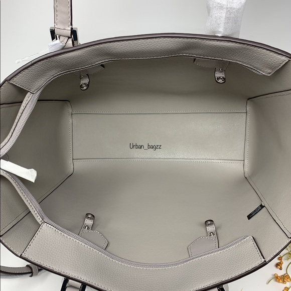 Michael Kors Kimberly Large 3 in 1 Tote - Picture 7 of 16